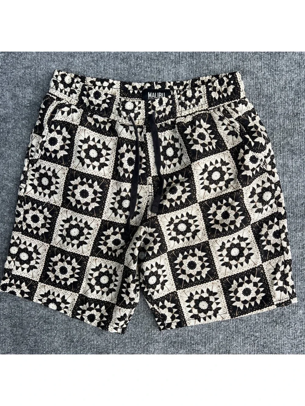 Malibu by Drill Clothing Co. Men’s Shorts Crochet Granny Square Print S/M